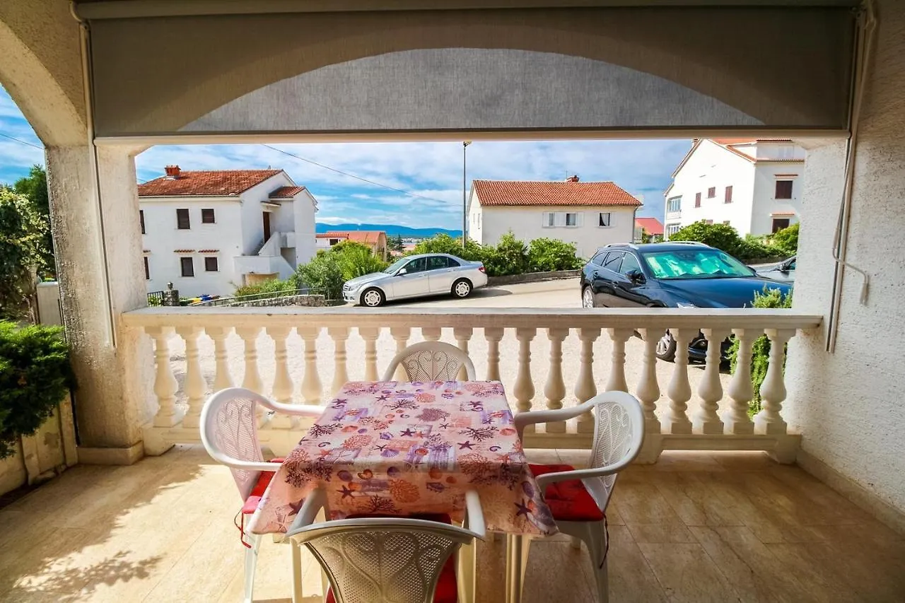 Apartments Katarina K Malinska Guest house