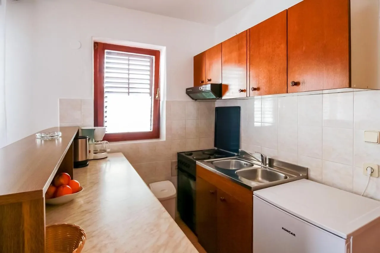 Guest house Apartments Katarina K Malinska