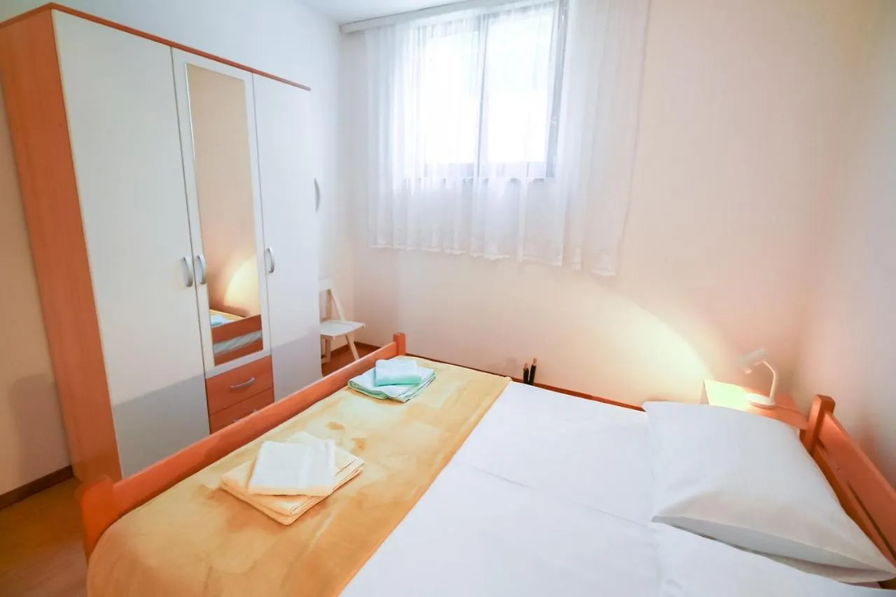 Guest house Apartments Katarina K Malinska Croatia